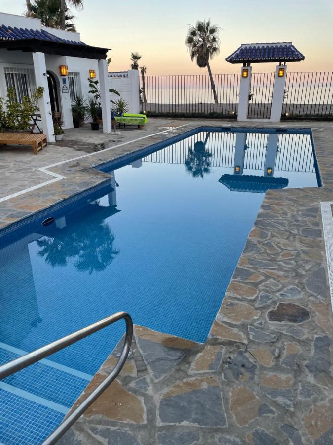 Magnifico Apartamento A Pie De Playa มาร์เบยา ภายนอก รูปภาพ